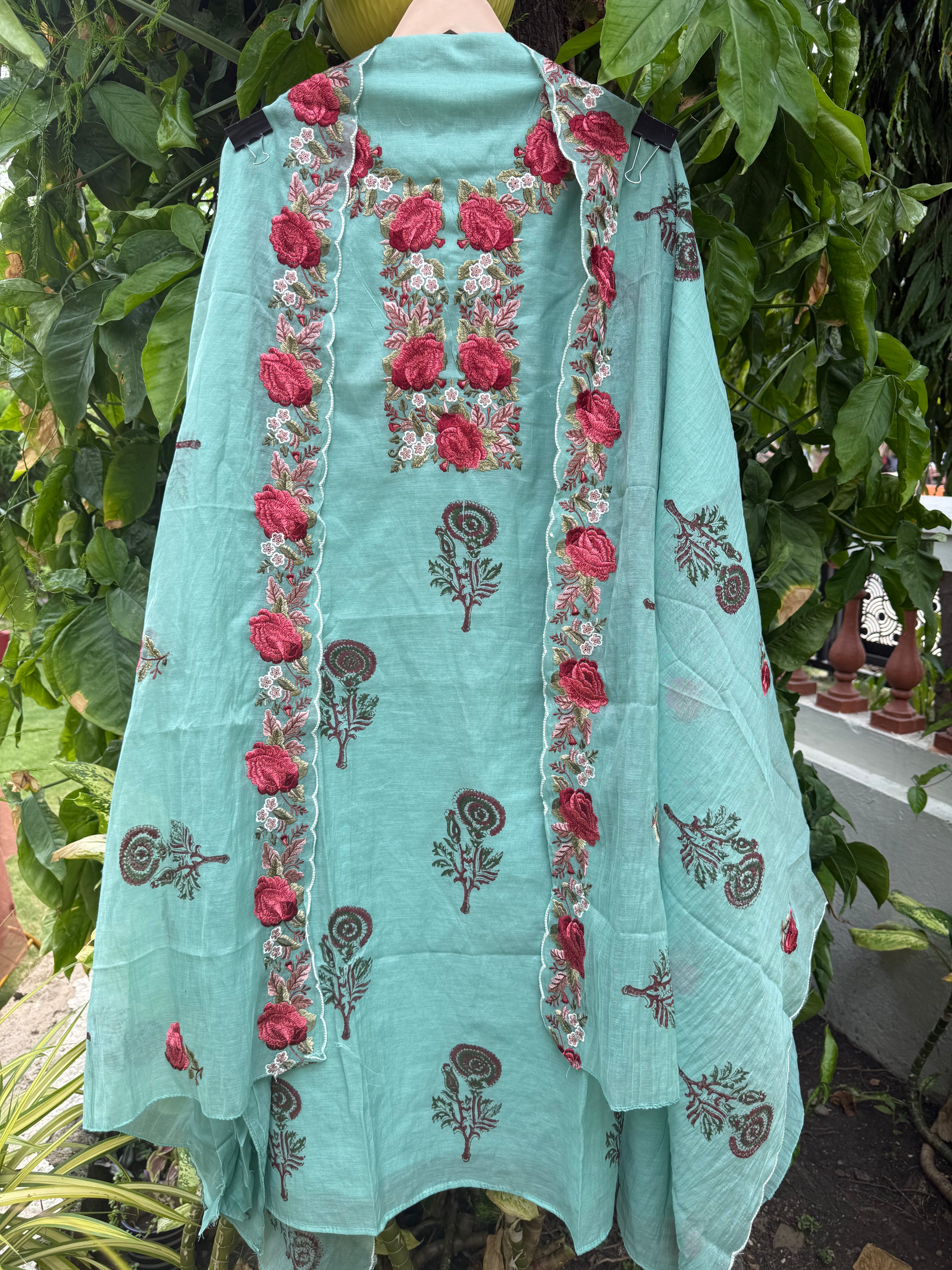Roses Block Print Mul Chanderi Suit Set
