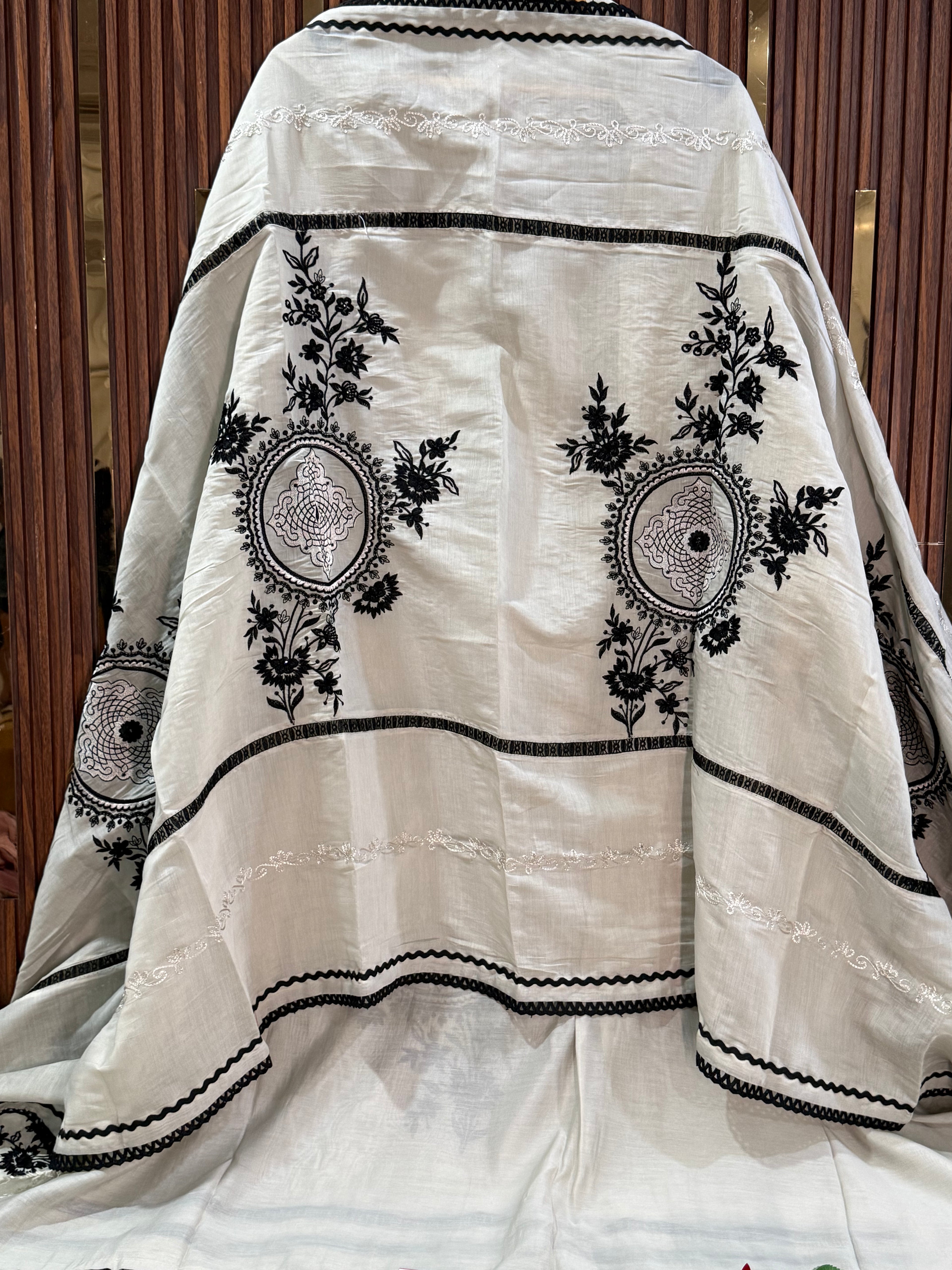 Mul Chanderi Black Work Suit Set